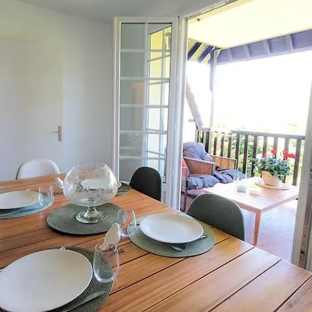 La Brise Du Clos , Grand 3 Pièces, Piscine&tennis