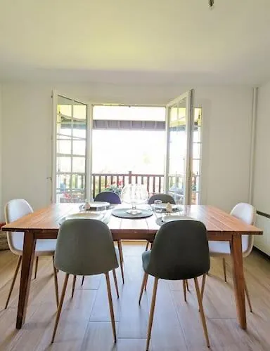 La Brise Du Clos , Grand 3 Pièces, Piscine&tennis